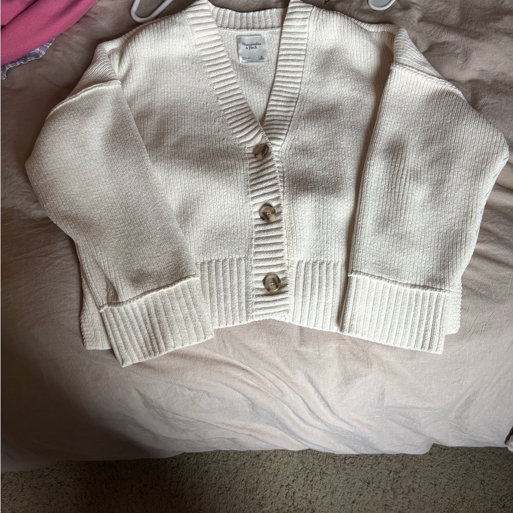 Abercrombie & Fitch Cream Button-Up Sweater